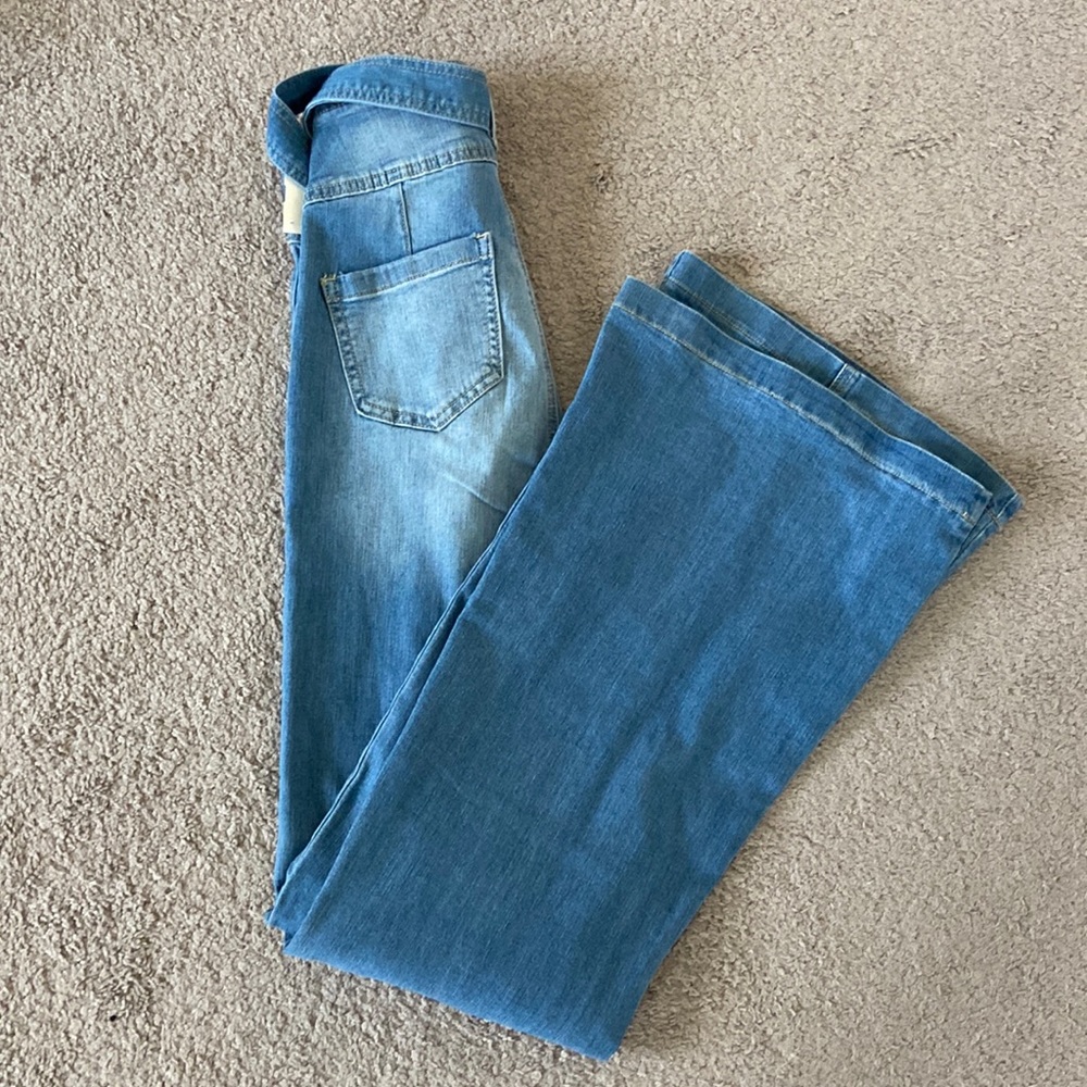 Flying Tomato Flare Jeans